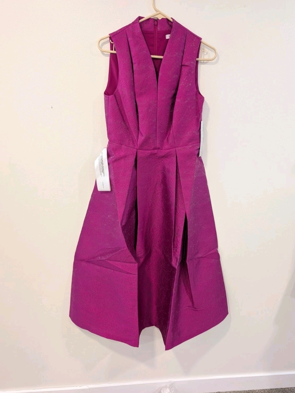 Kay Unger New York Allegra Sleeveless Pleated Jacquard Dress with Plunge V-Neck